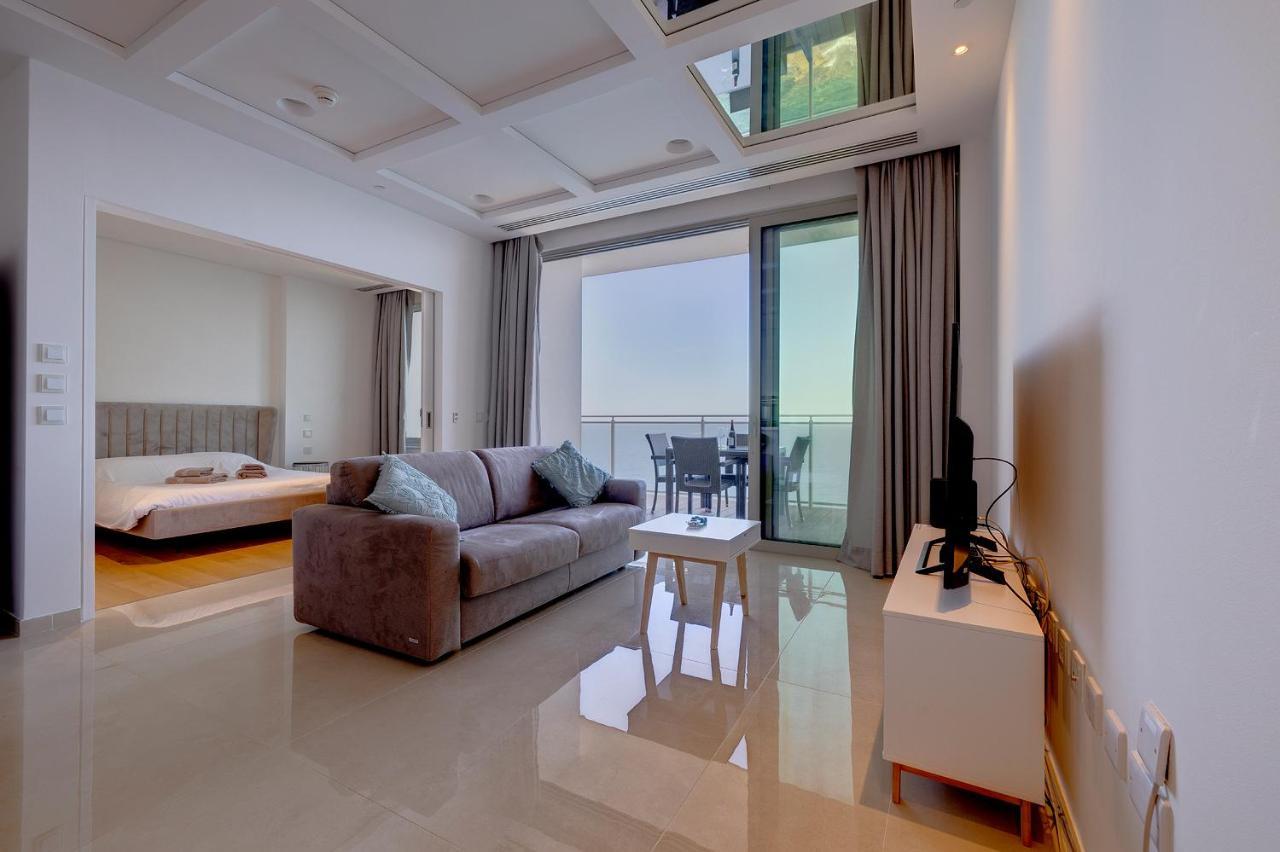Luxurious Apt With Ocean Views And Pool In Tigne Point Sliema Eksteriør billede