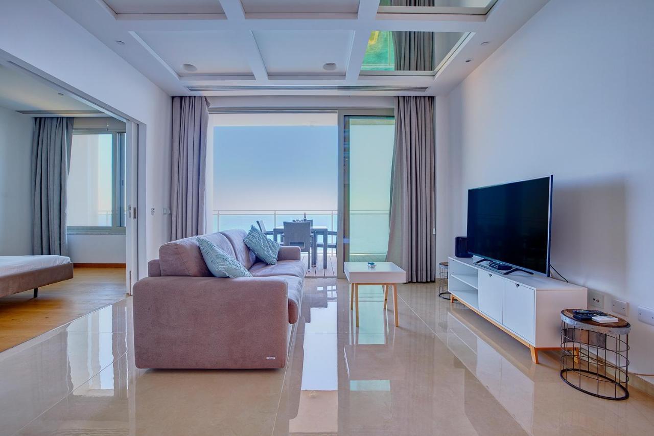 Luxurious Apt With Ocean Views And Pool In Tigne Point Sliema Eksteriør billede